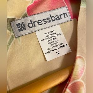 Dress Barn - Maxi sleeveless flowy dress with a beautiful floral design /size 10